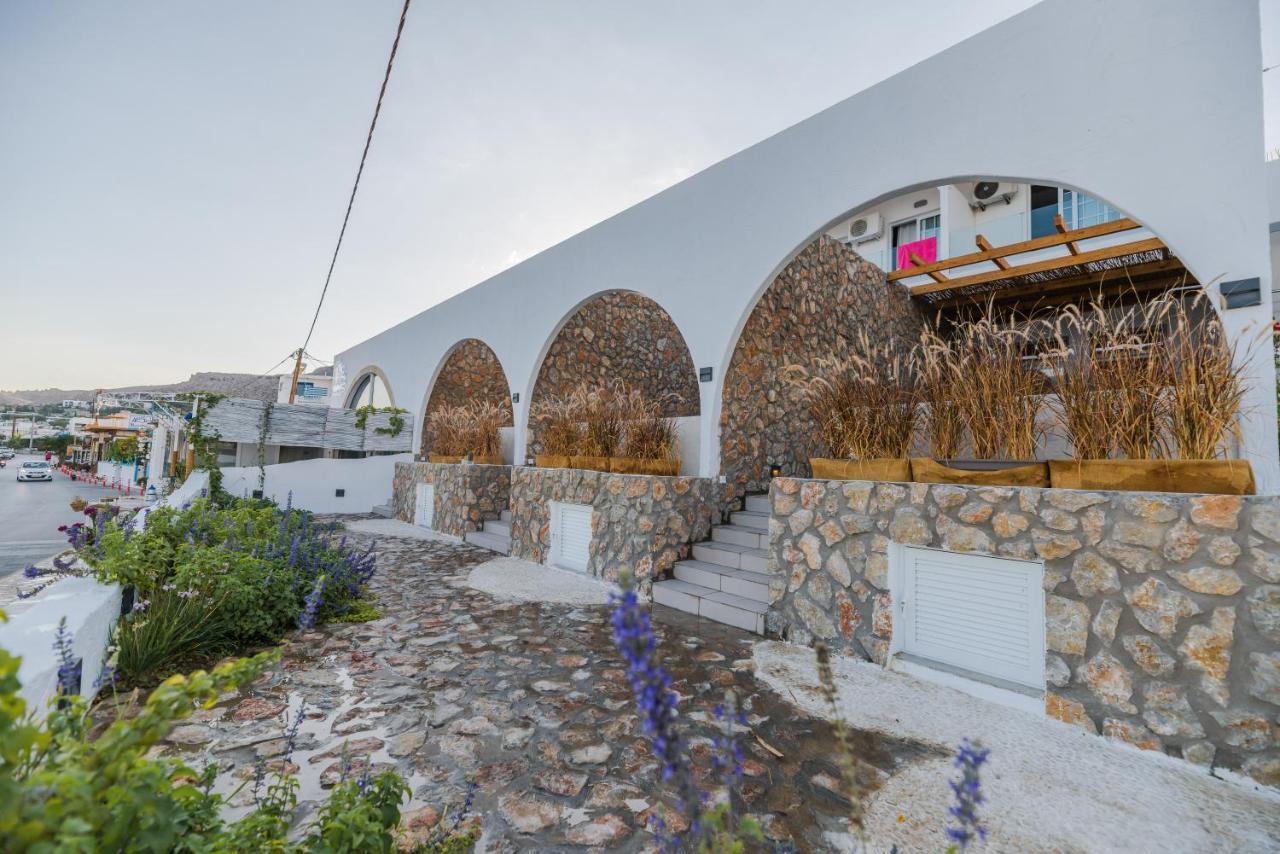 Delfini Beach Hotel & Suites Archangelos  Exterior photo