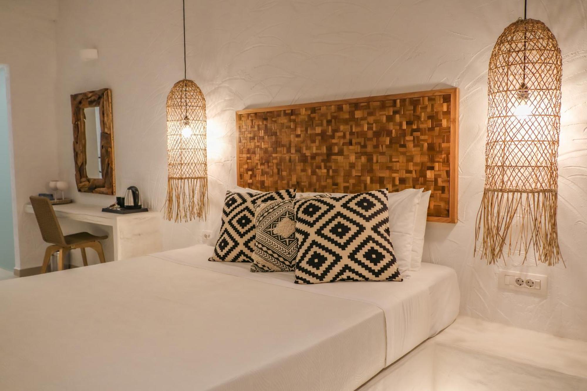 Delfini Beach Hotel & Suites Archangelos  Exterior photo